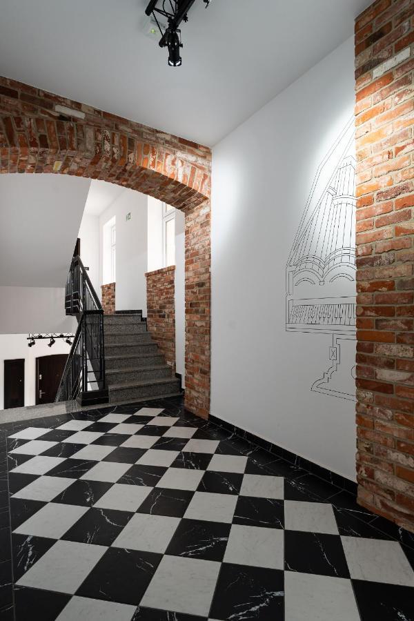 Apartament Inspirujacy - Z Prywatnym Monitorowanym Parkingiem - 4 Osobowy - Space Apart Jelenia Góra Buitenkant foto